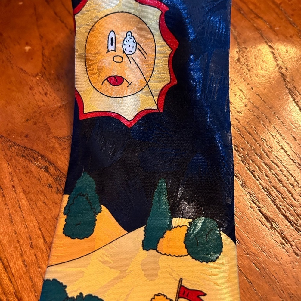 Disney Men’s Goofy Golfing Tie - Picture 3 of 6